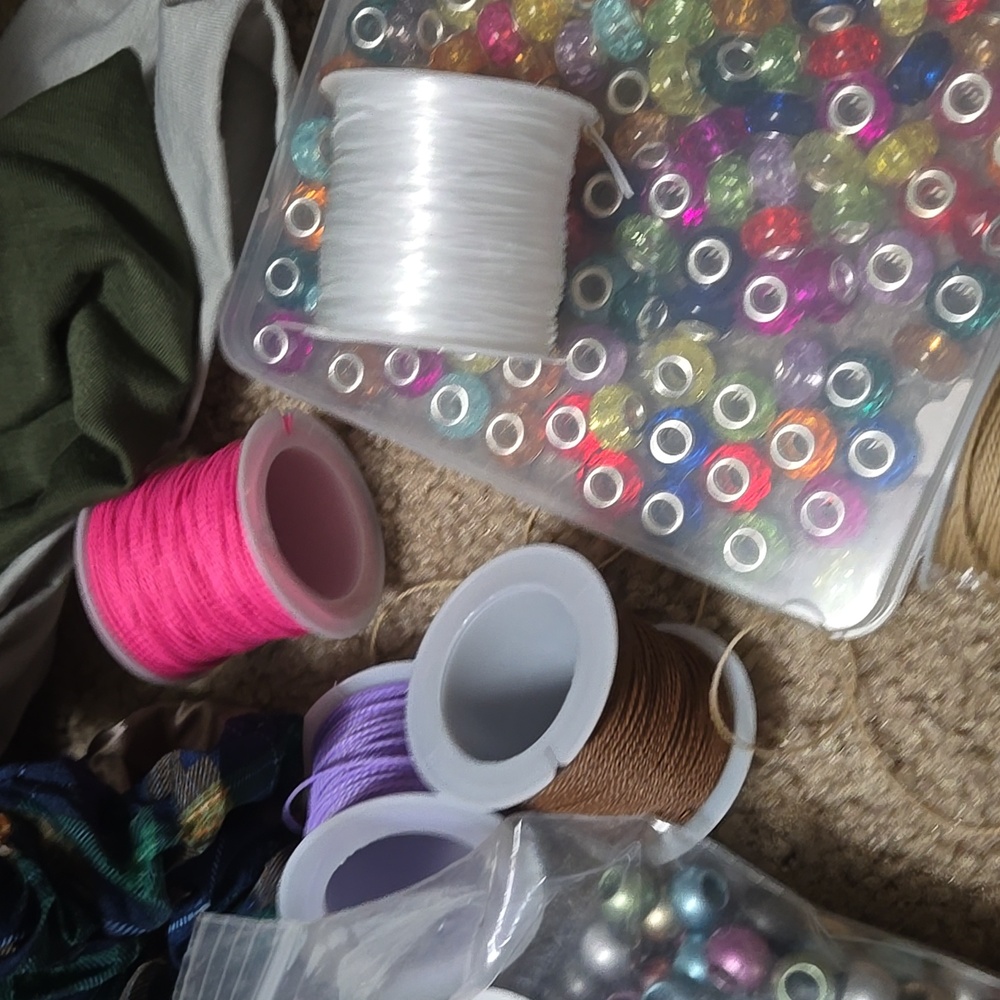 Huge Lot Of Jewerly Making Crafters Dream Lot. - Picture 3 of 6